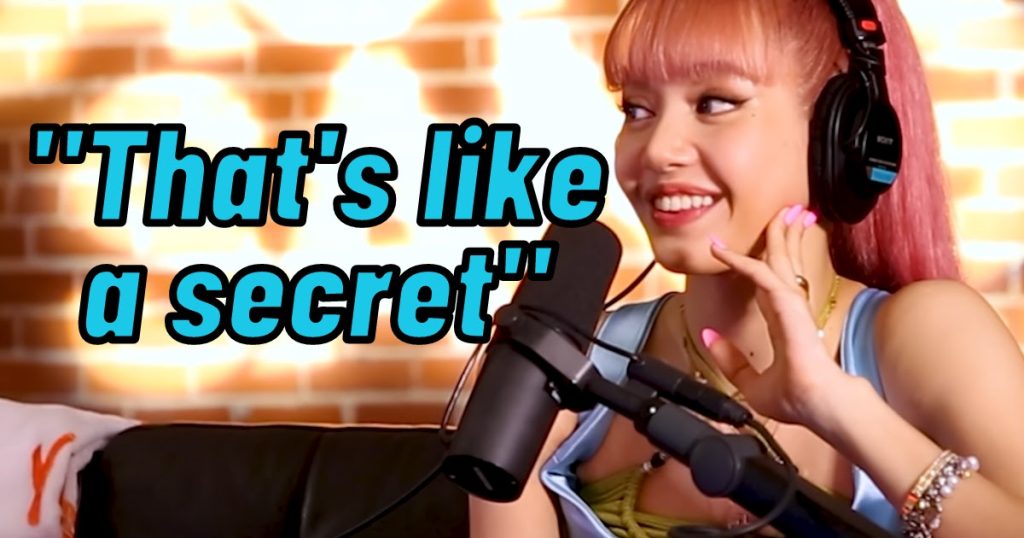 Lisa de BLACKPINK laisse entendre que le groupe travaille actuellement ensemble.