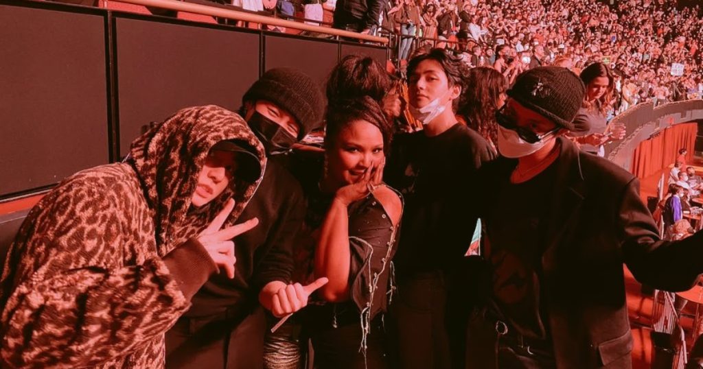 Un fan de BTS tombe sur Jimin, Jungkook, et J-Hope dans un restaurant à Los Angeles.