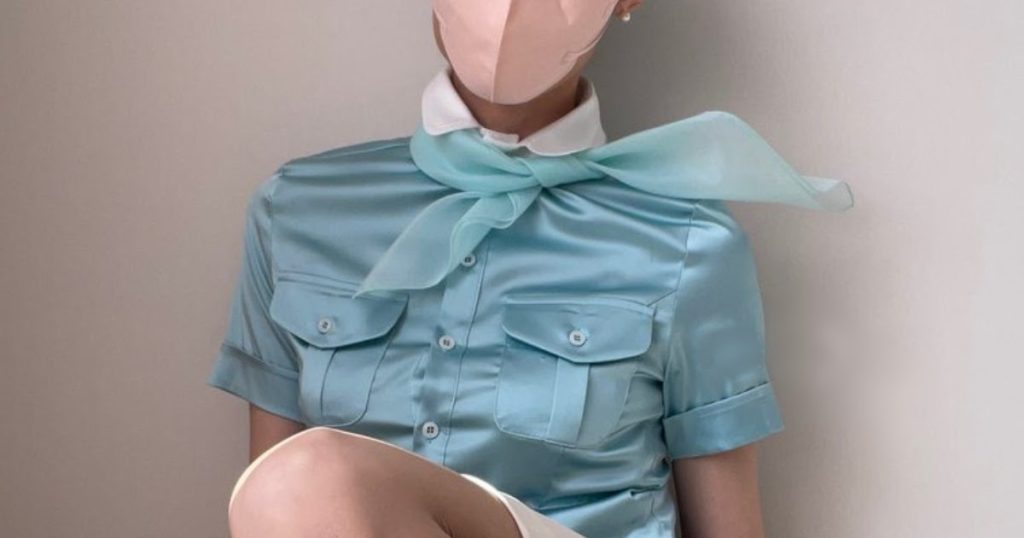 Un YouTubeur coréen poursuit ses détracteurs pour un « Look-Book d’hôtesse de l’air » obscène et se fait arrêter pour pornographie et prostitution.