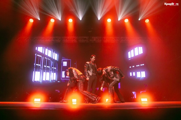 Complètement fixé sur le 2e TOUR MONDIAL de CIX à New York